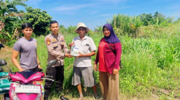 Perkuat Swasembada Pangan Polresta Pekanbaru: Polsek Kawasan Pelabuhan Salurkan Bantuan ke Petani