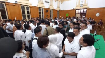 Tangis dan Haru Warnai Pembebasan 4 Terdakwa Kasus PTPN II
