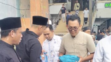 DPC Bersama PAC GRIB Jaya Medan Petisah Gelar Jumat Berkah, Bagikan 500 Nasi Kotak untuk Masyarakat