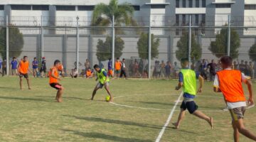 Tingkatkan Jasmani dan Sportivitas WBP, Lapas Narkotika Langkat Resmi Buka Turnamen Mini Soccer “Plt KALAPAS CUP”