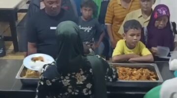 Dapur Umum GRIB Jaya Medan Kembali Berbagi, Ayam Rica-Rica dan Mi Hun Goreng Disambut Warga