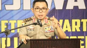 Pers sebagai Pilar Keempat Demokrasi: Menjaga Kekuasaan Tetap Akuntabel ‎