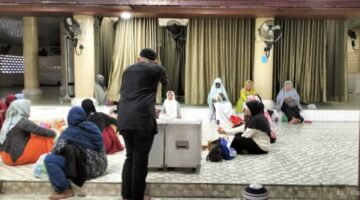 Dukung Puasa Sunah Kamis, Abel dan Reza Salurkan Pangan Berbuka Gratis di Masjid Jamik Kebun Bunga Medan