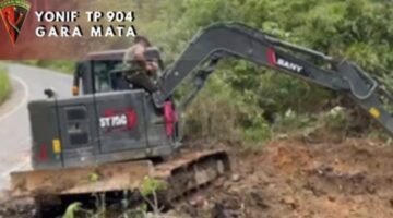 WUJUD NYATA KEMANUNGGALAN TNI-RAKYAT, JEMBATAN GARUDA DI KUTA PENGKIH TERUS DIKEBUT