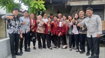 Aksi Nyata 11 Mahasiswa Imelda Dampingi Warga Blok 6 Helvetia Cegah Hipertensi Lewat Olahan Mentimun