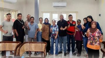 Rommy Van Boy SH Temui Pedagang Pagaruyung, Desak Solusi di Tengah Proyek Drainase