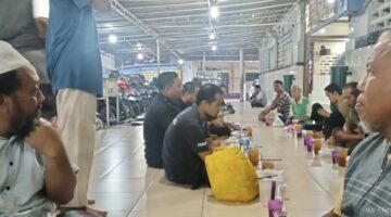 Indahnya Menanti Azan Magrib, Jamaah Masjid Jamik Kebun Bunga Medan Pererat Silaturahmi Lewat Buka Puasa Sunah Senin-Kamis
