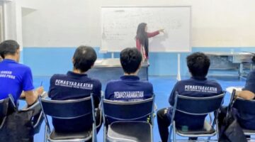 ​Hak Pendidikan Tetap Terpenuhi, Warga Binaan Rutan Tanjung Pura Ikuti Program PKBM Paket A